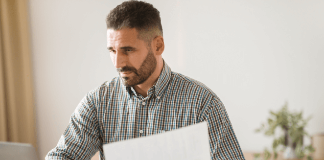 Customer using professional translation services for contract and agreement translations in Pittsburgh, ensuring precision.