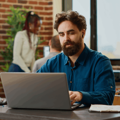 The customer uses for manufacturing and industrial sectors in North Versailles, ensuring accurate, relevant content.