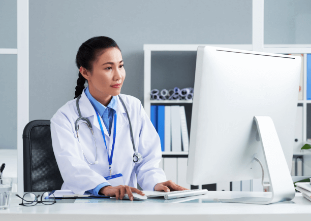 Doctor in Pittsburgh utilizing professional Medical translation services to bridge language gaps in patient care.