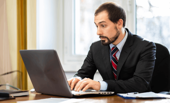 Expert translator working to deliver professional and reliable translation service in Upper St. Clair for business documents.